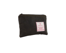 Load image into Gallery viewer, The Olive Explorer kozmetična torbica