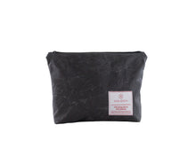 Load image into Gallery viewer, Večja kozmetična torbica