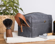 Load image into Gallery viewer, siva moška potovalna toaletna torbica
