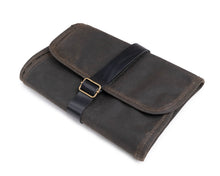 Load image into Gallery viewer, olivno zelena presnica v roli s črnim pasom
