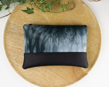 Load image into Gallery viewer, The Jade kozmetična torbica - Shibori
